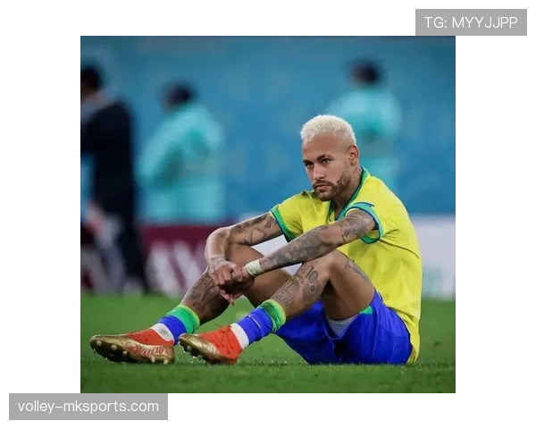 巴西队边路闪电突袭，世界杯预选赛惊艳全场