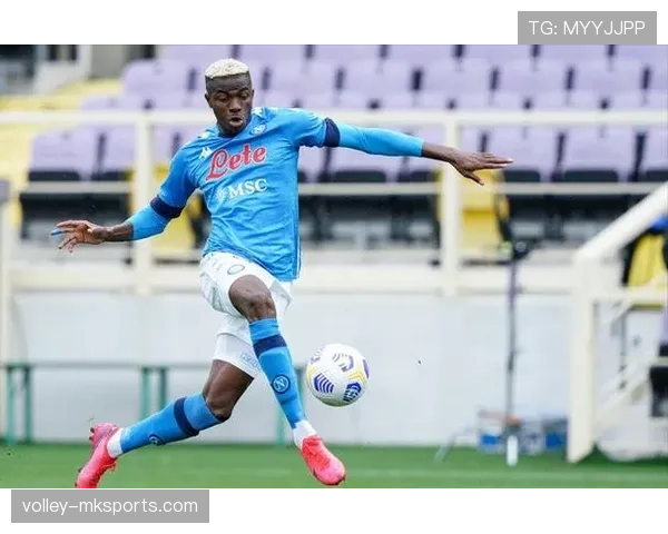 奥斯梅恩转会市场热度飙升,精彩表现引多方豪门关注 奥斯梅恩转会市场热度飙升,精彩表现引多方豪门关注