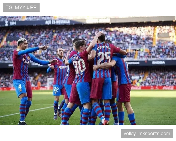 巴萨中场强势回归，状态回暖助力球队重振荣光